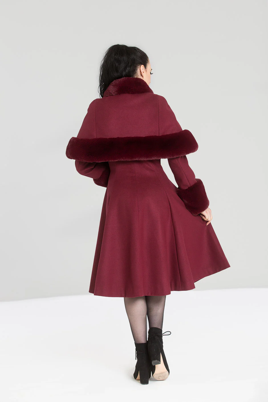 Capulet Coat - Image 11