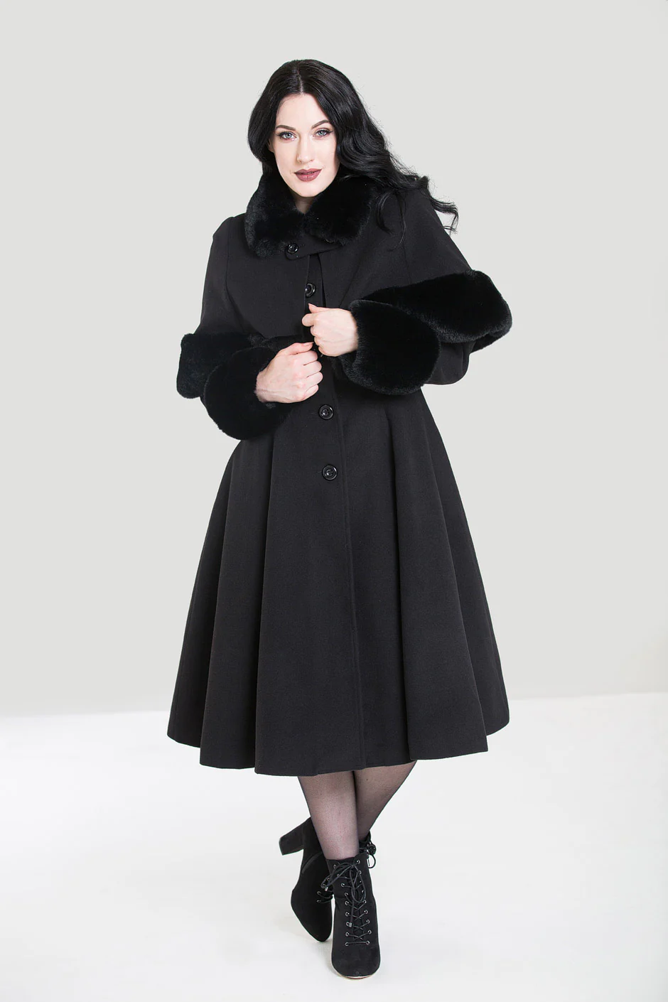 Capulet Coat - Image 17